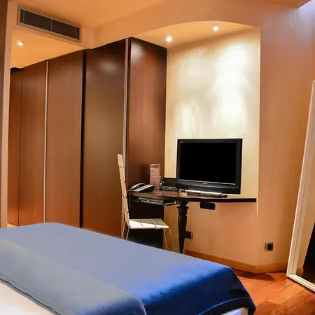 Hotel Les Fleurs Boutique 4*