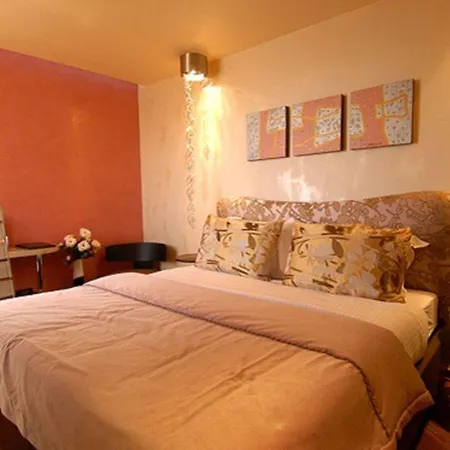 Hotel Les Fleurs Boutique 4*