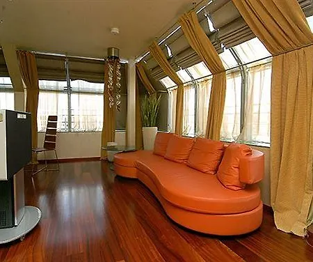 Les Fleurs Boutique 4*