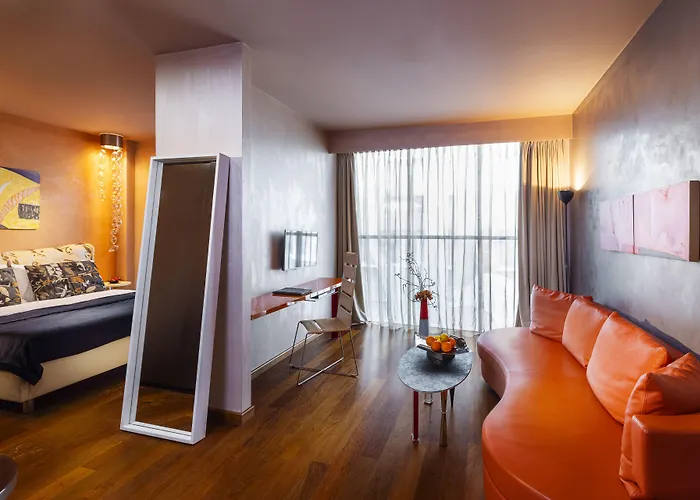 Les Fleurs Boutique Hotell 4*