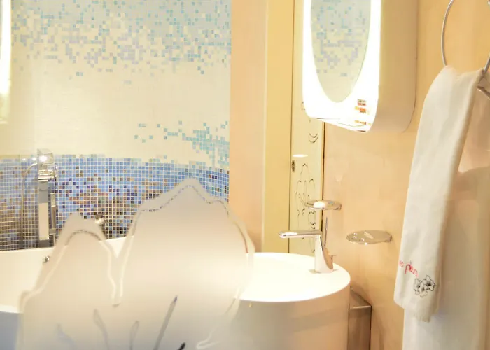 Les Fleurs Boutique 4*