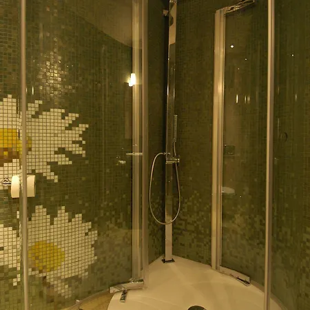 Les Fleurs Boutique 4*