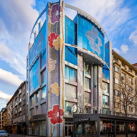 Les Fleurs Boutique Hotel 4*