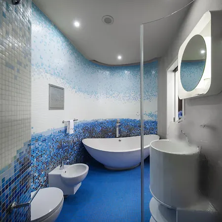 Les Fleurs Boutique Hotel 4*