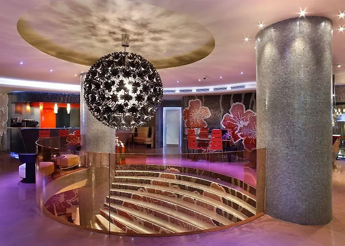 Hotel Les Fleurs Boutique 4*