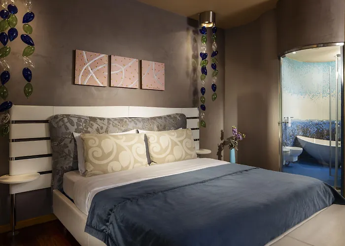 Hotel Les Fleurs Boutique 4*