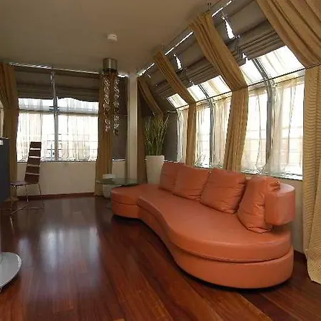 Les Fleurs Boutique 4*