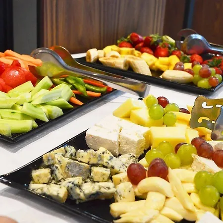 Les Fleurs Boutique מלון